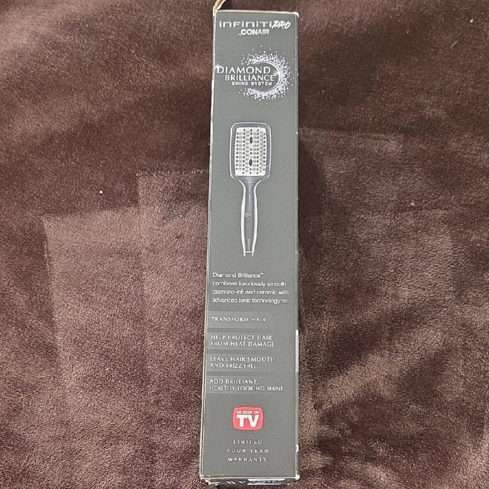 InfinitiPro Ceramic Smoothing Hot Brush - Black